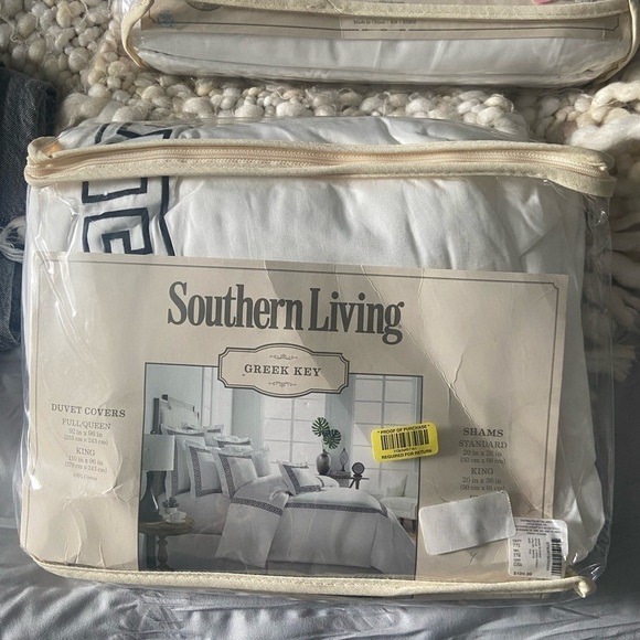 NWT Southern Living Full/Queen White Duvet Cover - Picture 2 of 4